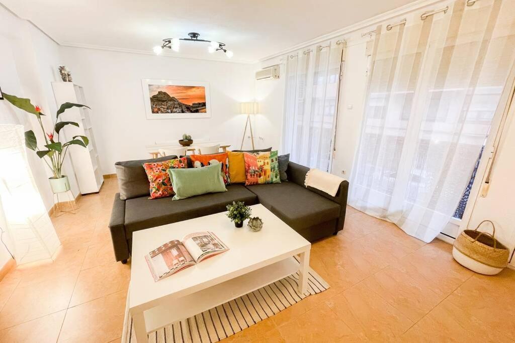 Coqueto Y Amplio Apartamento A 15 Min De La Playa لقنت المظهر الخارجي الصورة